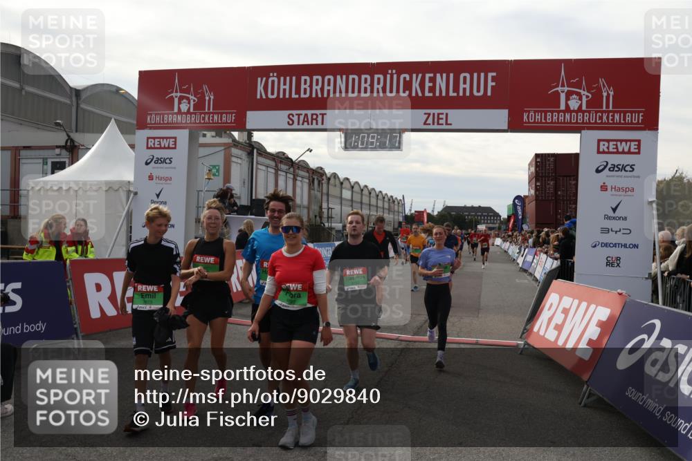 03.10.2025 - Köhlbrandbrückenlauf Julia Fischer http://msf.ph/oto/9029840 03.10.2025 16:09:17 Ziel 7379, 7447, 7501, 7558, 7702, 7822, 7823, 8217, 8348, 8763, 8797, 9019, 9091, 9139, 9151, 9216, 9334, 9739, 9752, 9753 meine-sportfotos.de