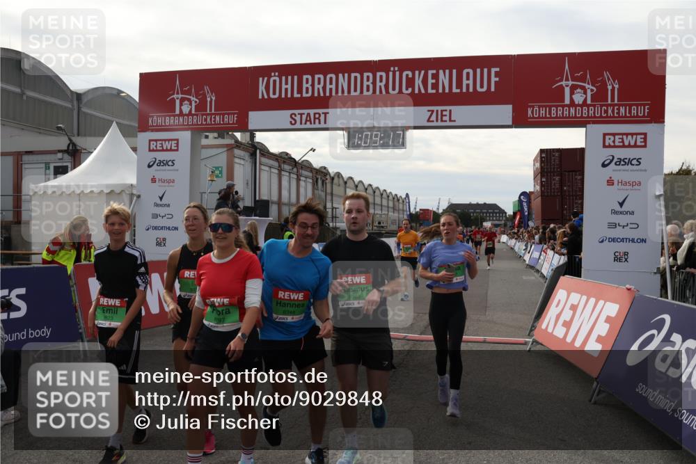 03.10.2025 - Köhlbrandbrückenlauf Julia Fischer http://msf.ph/oto/9029848 03.10.2025 16:09:17 Ziel 7379, 7447, 7501, 7558, 7702, 7822, 7823, 8217, 8348, 8763, 8797, 9019, 9091, 9139, 9151, 9216, 9334, 9739, 9752, 9753 meine-sportfotos.de