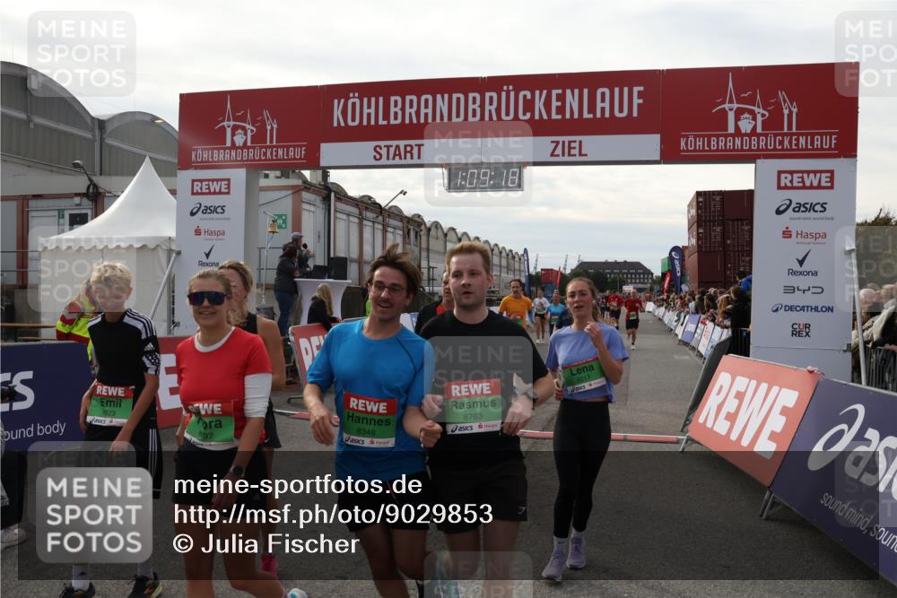 03.10.2025 - Köhlbrandbrückenlauf Julia Fischer http://msf.ph/oto/9029853 03.10.2025 16:09:18 Ziel 7379, 7395, 7447, 7558, 7702, 7822, 7823, 8217, 8348, 8541, 8763, 8797, 9019, 9091, 9139, 9151, 9216, 9334, 9739, 9752, 9753 meine-sportfotos.de