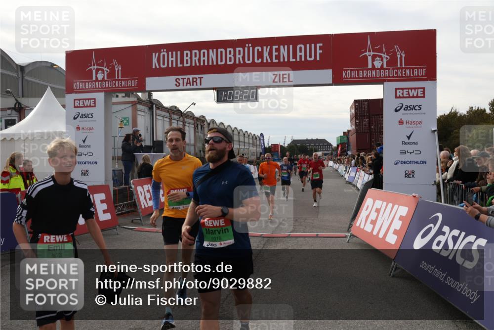 03.10.2025 - Köhlbrandbrückenlauf Julia Fischer http://msf.ph/oto/9029882 03.10.2025 16:09:20 Ziel 7395, 7447, 7558, 7702, 7822, 7823, 8217, 8348, 8541, 8763, 8797, 8823, 9019, 9091, 9151, 9216, 9334, 9470, 9739, 9752, 9753 meine-sportfotos.de