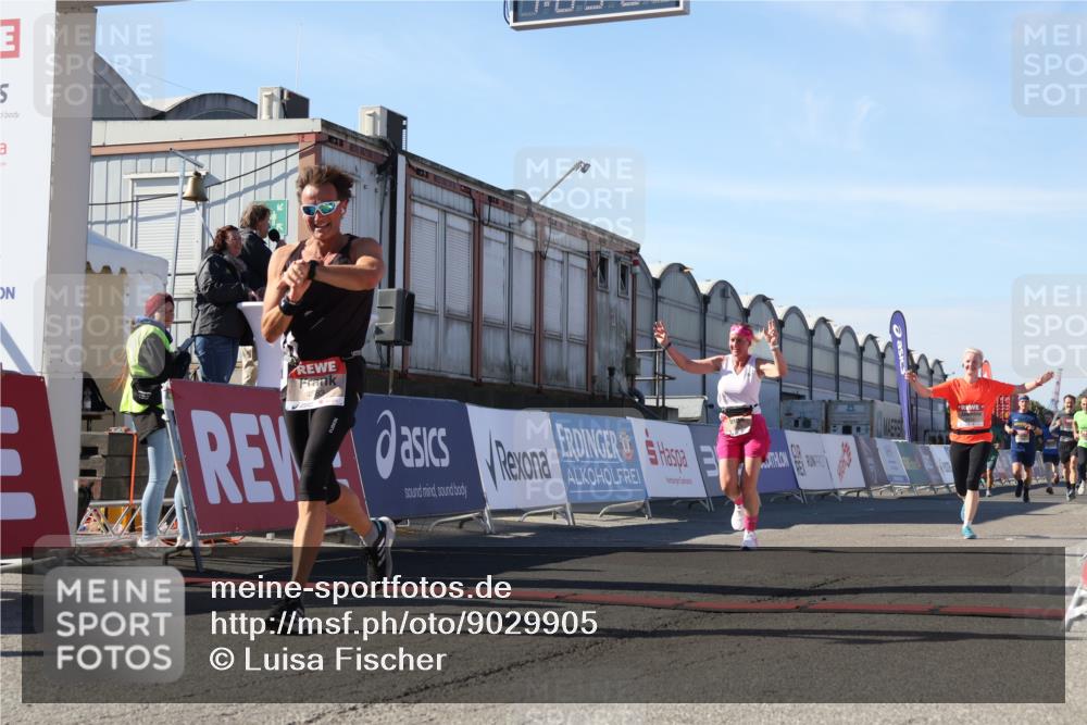 03.10.2025 - Köhlbrandbrückenlauf Luisa Fischer http://msf.ph/oto/9029905 03.10.2025 13:03:23 Ziel 4085, 4208, 4225, 4268, 4283, 4300, 4454, 4856, 5048, 5063, 6207, 6279, 6612, 6632, 6722, 6784 meine-sportfotos.de