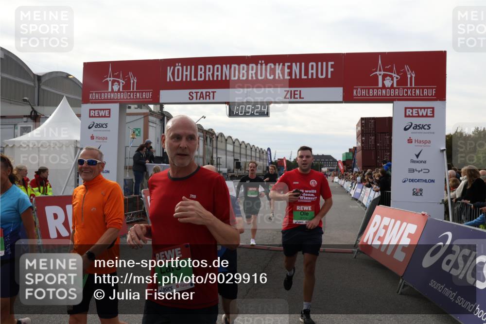 03.10.2025 - Köhlbrandbrückenlauf Julia Fischer http://msf.ph/oto/9029916 03.10.2025 16:09:25 Ziel 7345, 7395, 7447, 7558, 7702, 7822, 8217, 8348, 8541, 8763, 8788, 8823, 9019, 9091, 9151, 9334, 9470, 9752, 9753 meine-sportfotos.de