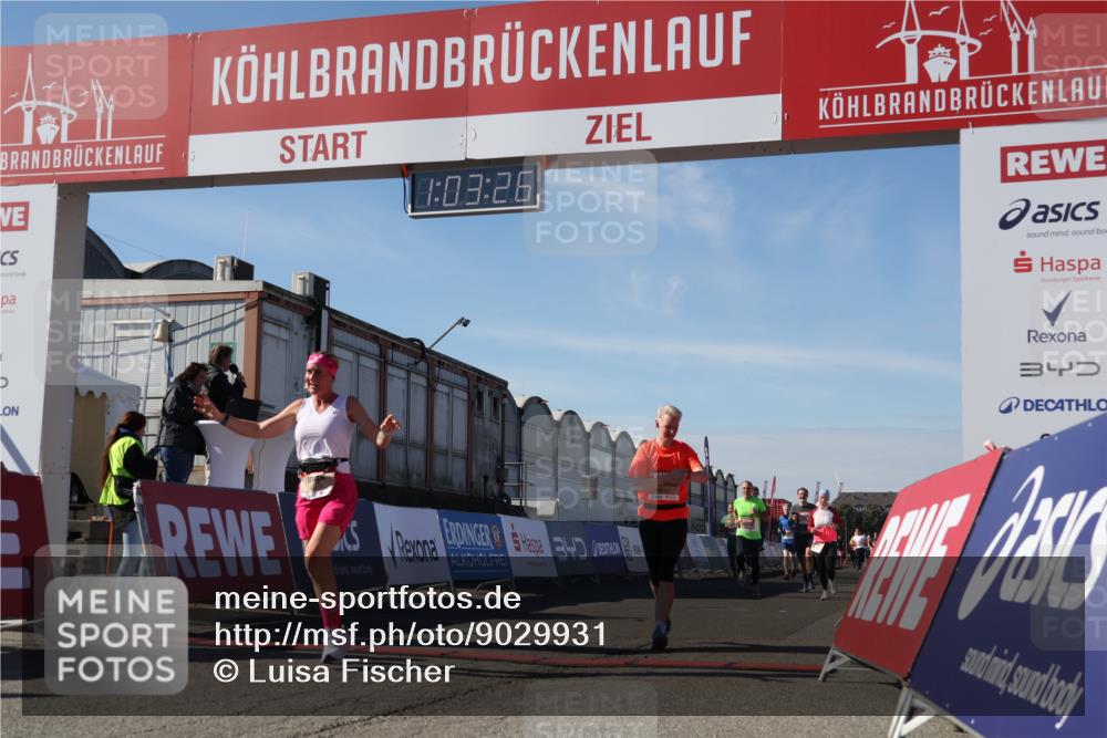 03.10.2025 - Köhlbrandbrückenlauf Luisa Fischer http://msf.ph/oto/9029931 03.10.2025 13:03:25 Ziel 4208, 4225, 4252, 4268, 4283, 4300, 4454, 4856, 5048, 5063, 6194, 6207, 6279, 6612, 6632 meine-sportfotos.de