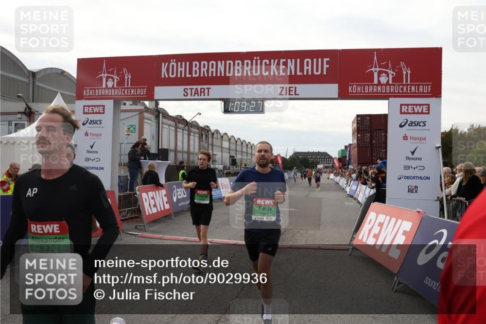 03.10.2025 - Köhlbrandbrückenlauf Julia Fischer http://msf.ph/oto/9029936 03.10.2025 16:09:27 Ziel 7345, 7395, 7447, 7558, 7609, 7702, 7822, 8541, 8788, 8823, 9019, 9151, 9334, 9410, 9470, 9752, 9753 meine-sportfotos.de