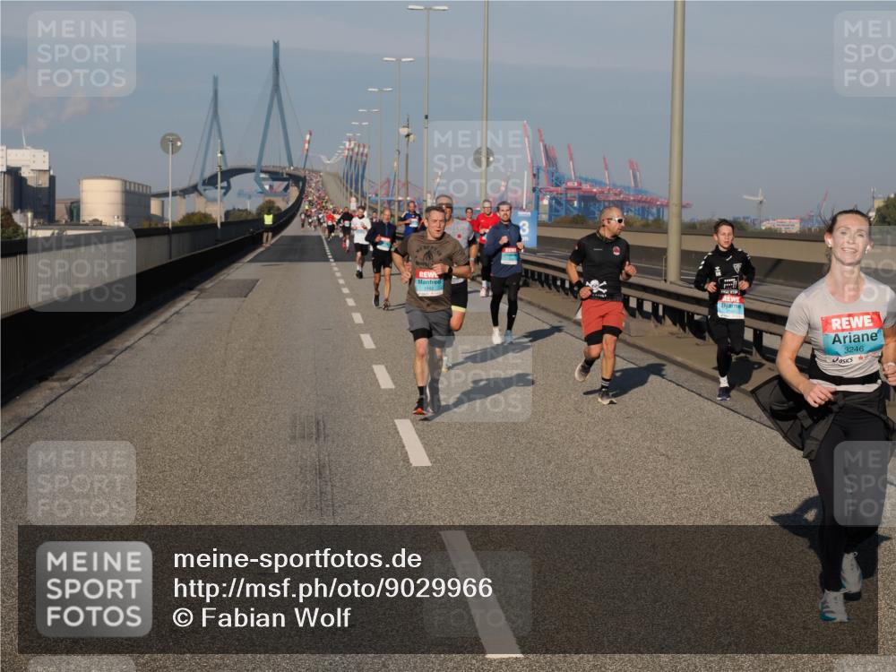 03.10.2025 - Köhlbrandbrückenlauf Fabian Wolf http://msf.ph/oto/9029966 03.10.2025 09:44:40 Position 3 1142, 2760, 3246 meine-sportfotos.de