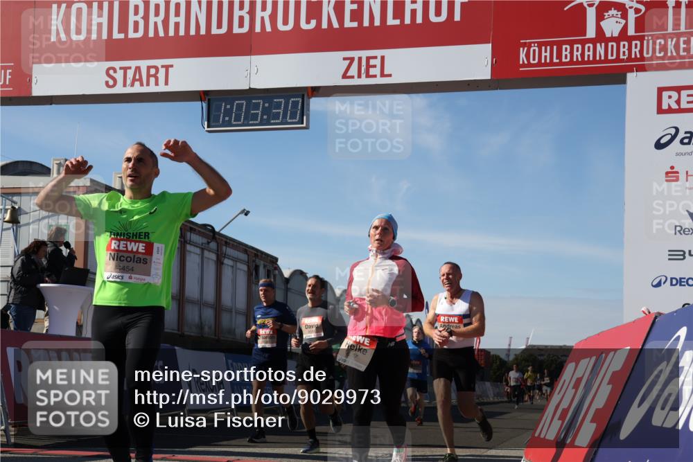 03.10.2025 - Köhlbrandbrückenlauf Luisa Fischer http://msf.ph/oto/9029973 03.10.2025 13:03:29 Ziel 4214, 4225, 4252, 4268, 4283, 4300, 4454, 4507, 5063, 5707, 6194, 6207, 6632 meine-sportfotos.de