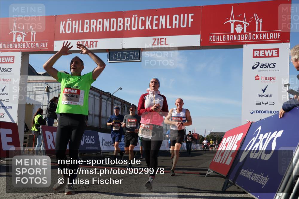 03.10.2025 - Köhlbrandbrückenlauf Luisa Fischer http://msf.ph/oto/9029978 03.10.2025 13:03:29 Ziel 4214, 4225, 4252, 4268, 4283, 4300, 4454, 4507, 5063, 5707, 6194, 6207, 6632 meine-sportfotos.de