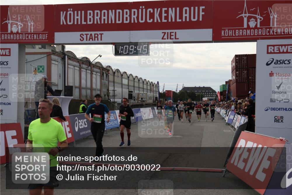 03.10.2025 - Köhlbrandbrückenlauf Julia Fischer http://msf.ph/oto/9030022 03.10.2025 16:09:45 Ziel 7305, 7306, 7452, 7498, 7583, 8814, 8826, 8834, 8984, 9024, 9097, 9150, 9301, 9419, 9567, 9671, 9748 meine-sportfotos.de