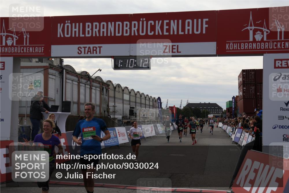 03.10.2025 - Köhlbrandbrückenlauf Julia Fischer http://msf.ph/oto/9030024 03.10.2025 16:10:13 Ziel 7273, 7437, 7528, 7529, 7753, 7764, 8882, 8932, 8989, 9090, 9323, 9347, 9348, 9349, 9458, 9601 meine-sportfotos.de