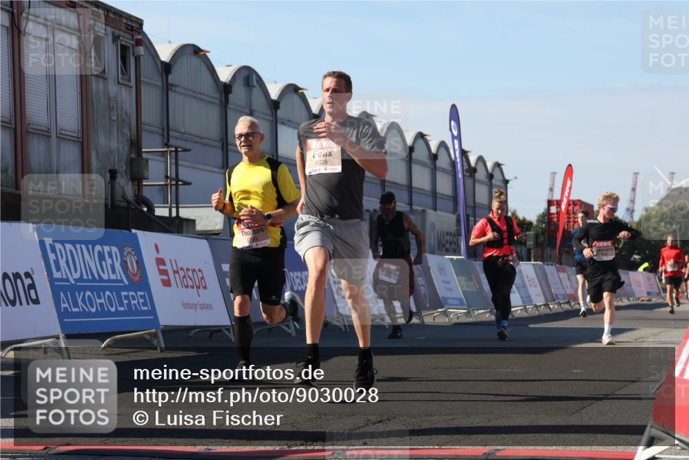 03.10.2025 - Köhlbrandbrückenlauf Luisa Fischer http://msf.ph/oto/9030028 03.10.2025 13:03:38 Ziel 4063, 4214, 4252, 4274, 4300, 4422, 4454, 4507, 5639, 5707, 5799, 6025, 6194, 6207 meine-sportfotos.de