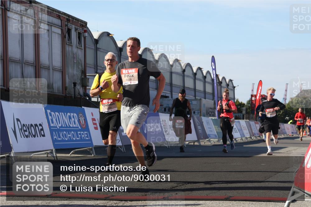 03.10.2025 - Köhlbrandbrückenlauf Luisa Fischer http://msf.ph/oto/9030031 03.10.2025 13:03:38 Ziel 4063, 4214, 4252, 4274, 4300, 4422, 4454, 4507, 5639, 5707, 5799, 6025, 6194, 6207 meine-sportfotos.de