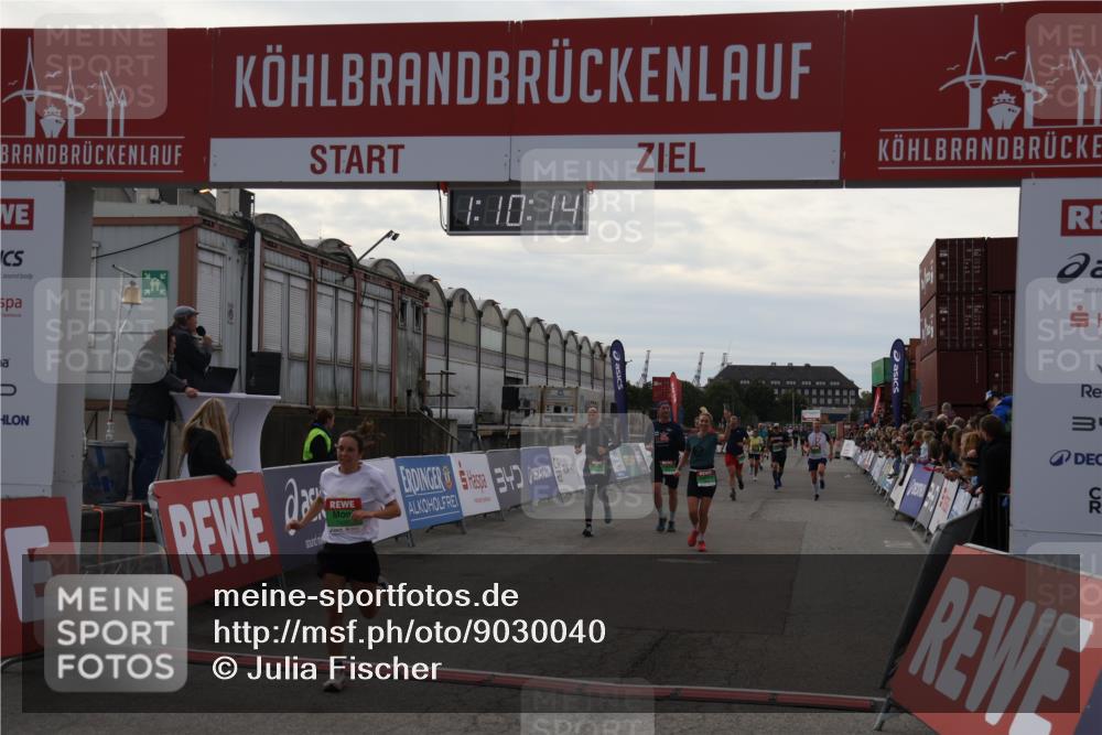 03.10.2025 - Köhlbrandbrückenlauf Julia Fischer http://msf.ph/oto/9030040 03.10.2025 16:10:14 Ziel 7273, 7421, 7437, 7528, 7529, 7753, 7764, 8882, 8932, 8989, 9090, 9323, 9347, 9348, 9349, 9458, 9601 meine-sportfotos.de