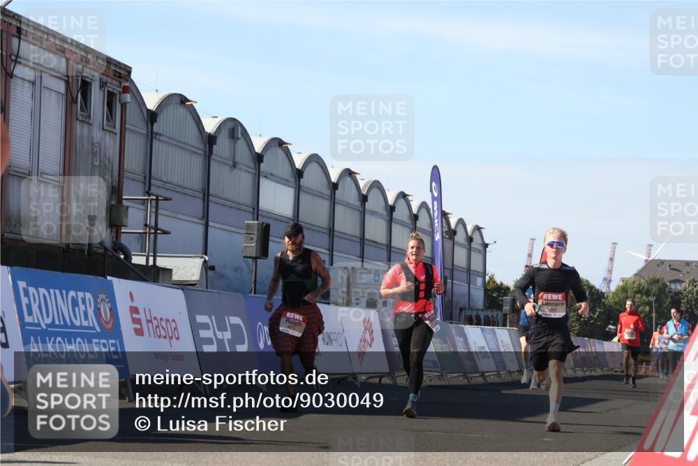 03.10.2025 - Köhlbrandbrückenlauf Luisa Fischer http://msf.ph/oto/9030049 03.10.2025 13:03:39 Ziel 4063, 4214, 4252, 4274, 4300, 4422, 4507, 5639, 5707, 5799, 6025, 6194, 6207 meine-sportfotos.de