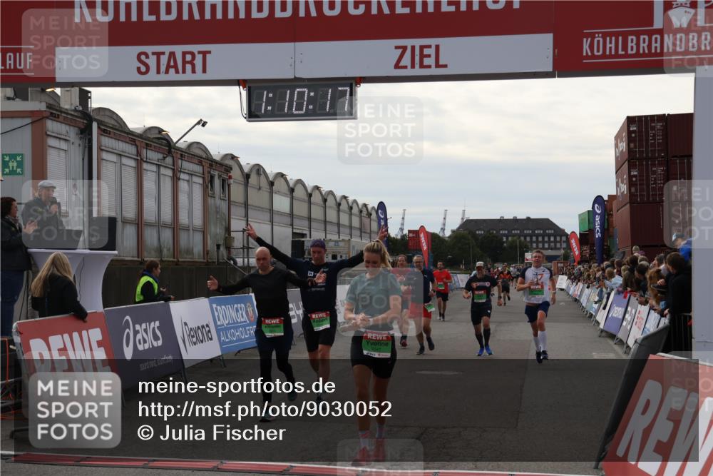 03.10.2025 - Köhlbrandbrückenlauf Julia Fischer http://msf.ph/oto/9030052 03.10.2025 16:10:17 Ziel 7139, 7217, 7421, 7437, 7528, 7529, 7764, 8882, 8932, 8989, 9090, 9323, 9347, 9348, 9349, 9458 meine-sportfotos.de
