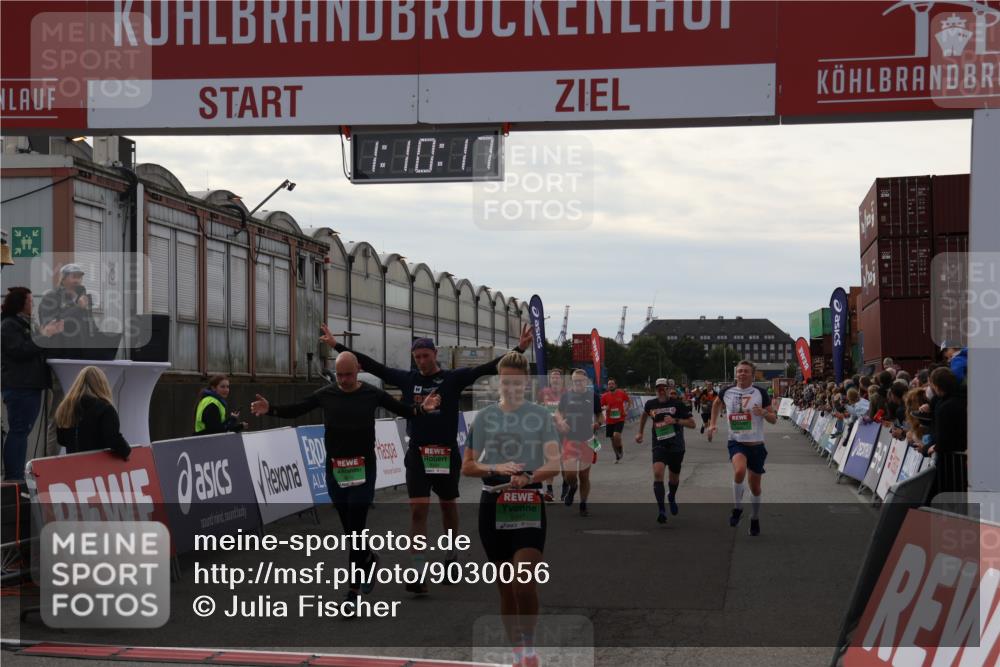 03.10.2025 - Köhlbrandbrückenlauf Julia Fischer http://msf.ph/oto/9030056 03.10.2025 16:10:18 Ziel 7139, 7217, 7304, 7421, 7437, 7528, 7529, 7764, 8882, 8932, 8989, 9323, 9347, 9348, 9349, 9458 meine-sportfotos.de