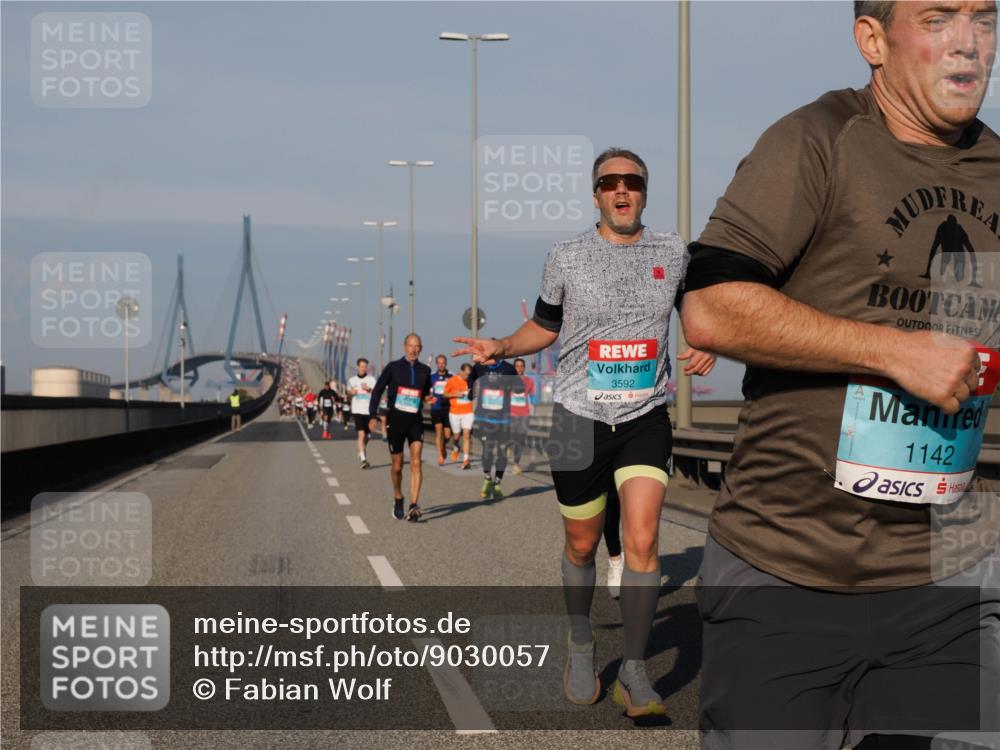 03.10.2025 - Köhlbrandbrückenlauf Fabian Wolf http://msf.ph/oto/9030057 03.10.2025 09:44:44 Position 3 3592, 1142 meine-sportfotos.de