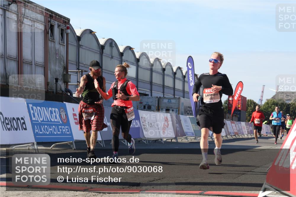 03.10.2025 - Köhlbrandbrückenlauf Luisa Fischer http://msf.ph/oto/9030068 03.10.2025 13:03:41 Ziel 4063, 4214, 4274, 4322, 4422, 4507, 5639, 5707, 5799, 6025 meine-sportfotos.de