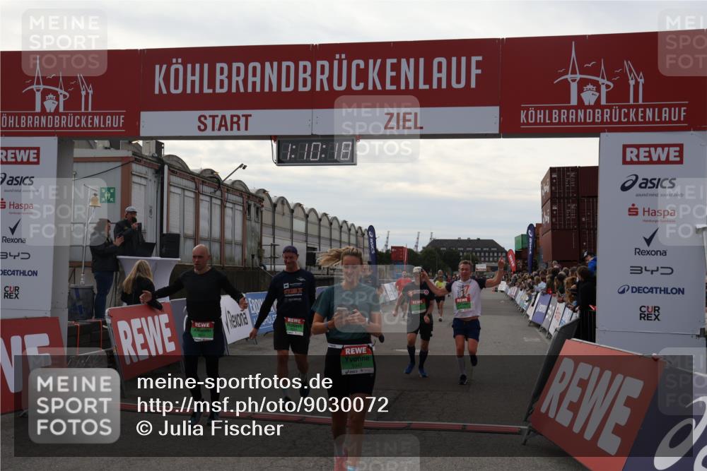 03.10.2025 - Köhlbrandbrückenlauf Julia Fischer http://msf.ph/oto/9030072 03.10.2025 16:10:19 Ziel 7139, 7217, 7304, 7421, 7437, 7528, 7764, 8932, 8989, 9323, 9347, 9348, 9349, 9458 meine-sportfotos.de