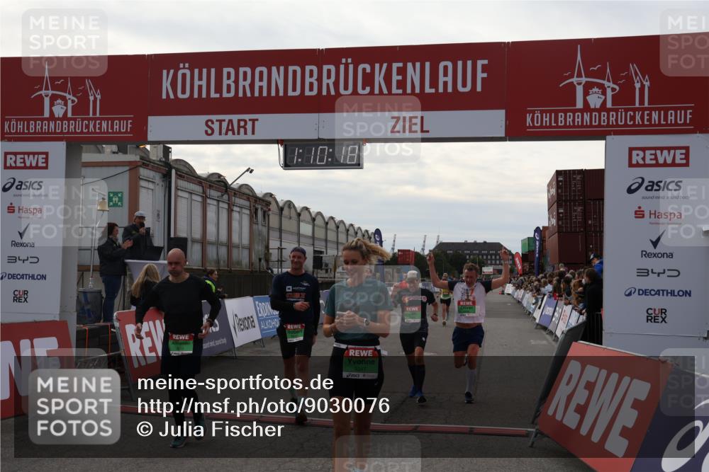 03.10.2025 - Köhlbrandbrückenlauf Julia Fischer http://msf.ph/oto/9030076 03.10.2025 16:10:19 Ziel 7139, 7217, 7304, 7421, 7437, 7528, 7764, 8932, 8989, 9323, 9347, 9348, 9349, 9458 meine-sportfotos.de