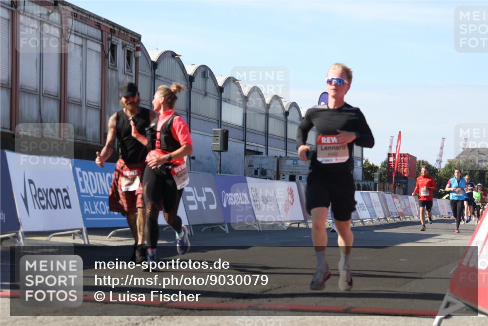 03.10.2025 - Köhlbrandbrückenlauf Luisa Fischer http://msf.ph/oto/9030079 03.10.2025 13:03:41 Ziel 4063, 4214, 4274, 4322, 4422, 4507, 5639, 5707, 5799, 6025 meine-sportfotos.de