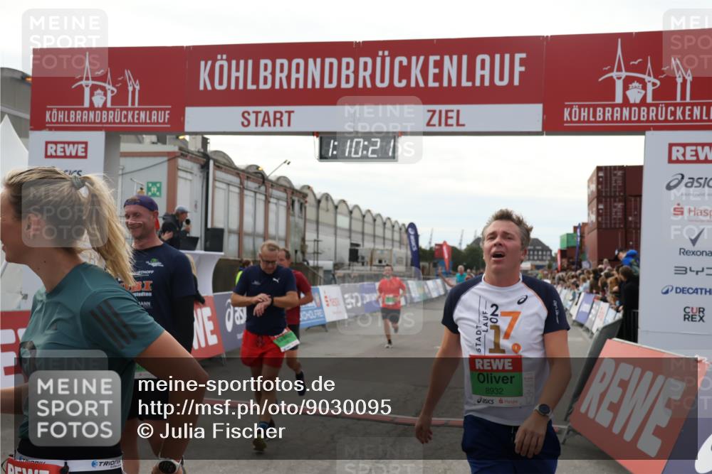 03.10.2025 - Köhlbrandbrückenlauf Julia Fischer http://msf.ph/oto/9030095 03.10.2025 16:10:22 Ziel 7139, 7217, 7304, 7421, 7437, 8097, 8932, 8989, 9347, 9348, 9349, 9542 meine-sportfotos.de