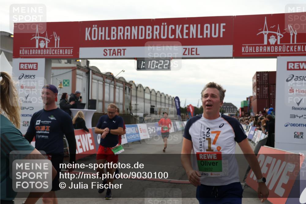 03.10.2025 - Köhlbrandbrückenlauf Julia Fischer http://msf.ph/oto/9030100 03.10.2025 16:10:22 Ziel 7139, 7217, 7304, 7421, 7437, 8097, 8932, 8989, 9347, 9348, 9349, 9542 meine-sportfotos.de