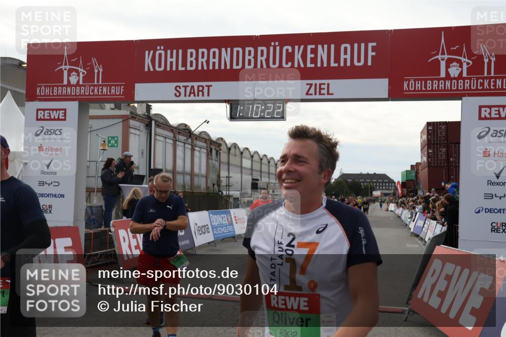 03.10.2025 - Köhlbrandbrückenlauf Julia Fischer http://msf.ph/oto/9030104 03.10.2025 16:10:23 Ziel 7139, 7217, 7304, 7421, 7437, 8097, 8932, 8989, 9347, 9348, 9349, 9542 meine-sportfotos.de