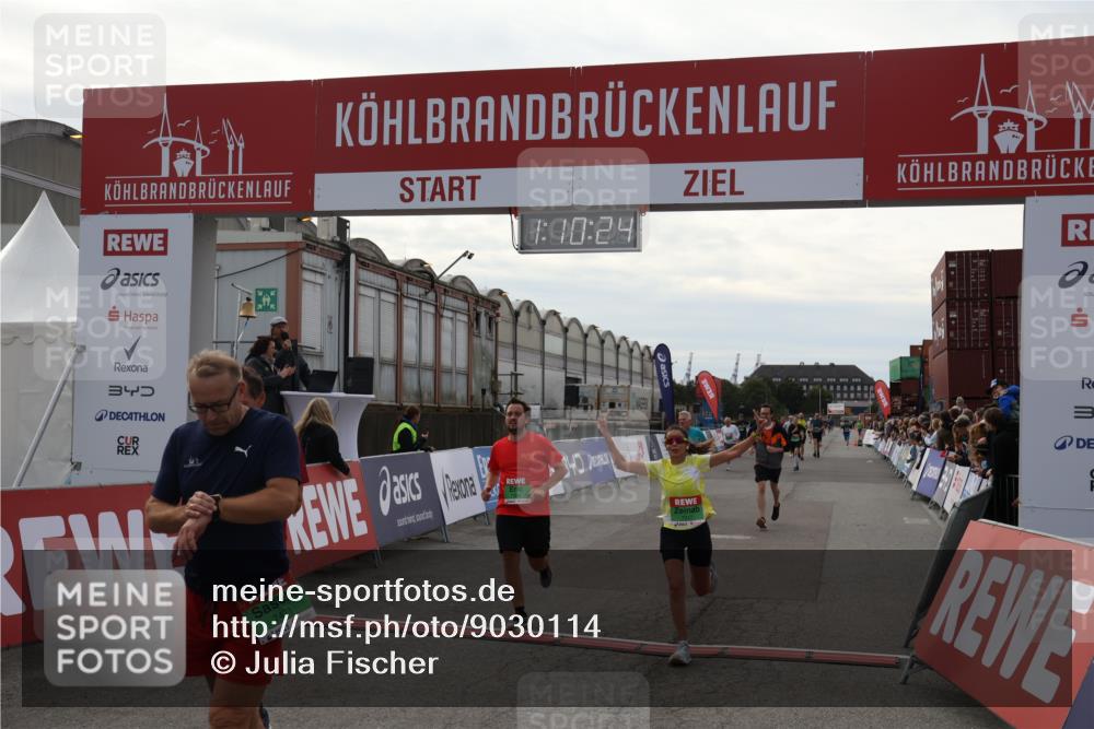 03.10.2025 - Köhlbrandbrückenlauf Julia Fischer http://msf.ph/oto/9030114 03.10.2025 16:10:24 Ziel 7139, 7217, 7304, 7421, 7648, 8097, 8932, 8989, 9347, 9348, 9349, 9542 meine-sportfotos.de