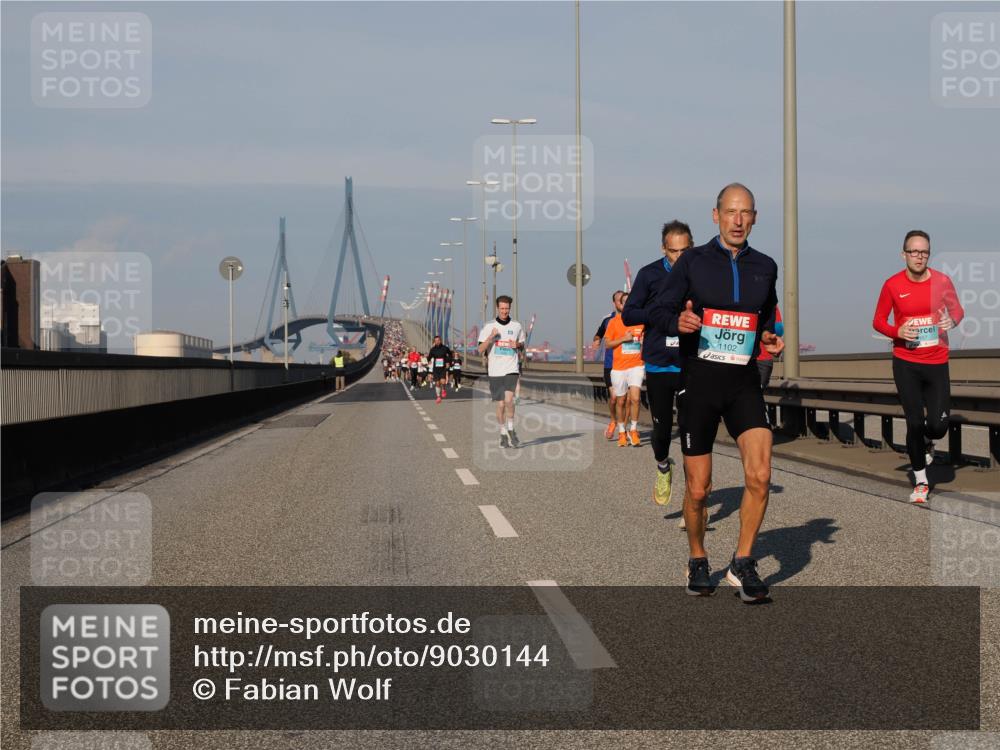 03.10.2025 - Köhlbrandbrückenlauf Fabian Wolf http://msf.ph/oto/9030144 03.10.2025 09:44:47 Position 3 1102 meine-sportfotos.de