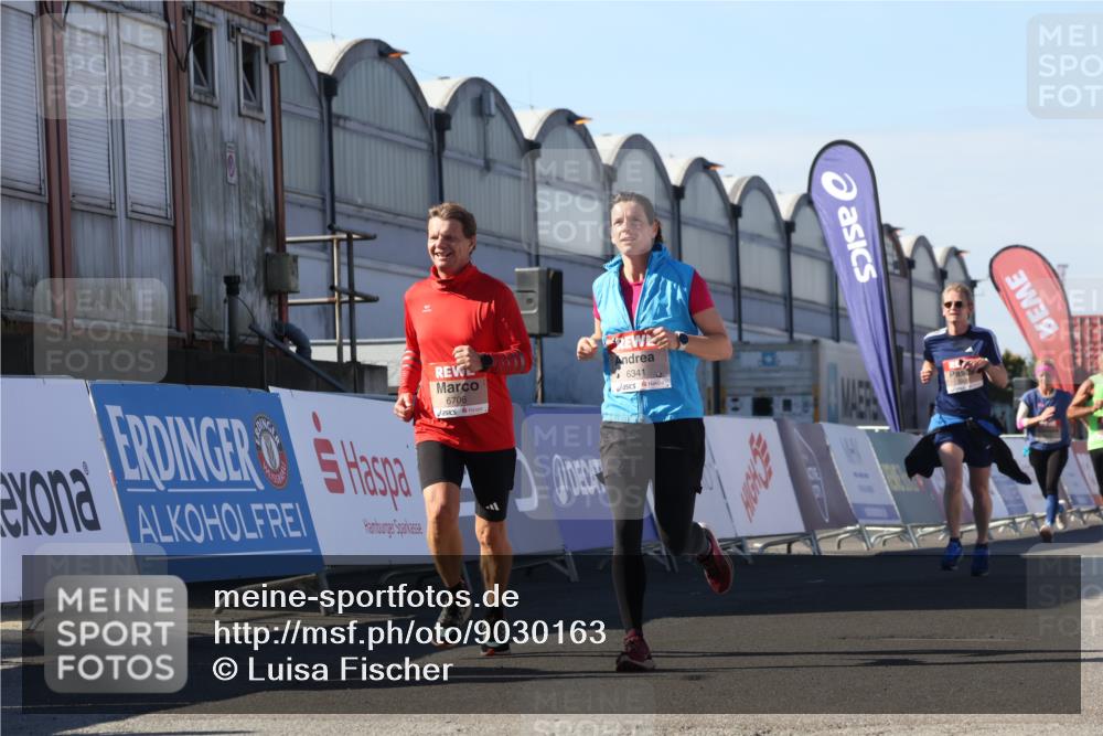 03.10.2025 - Köhlbrandbrückenlauf Luisa Fischer http://msf.ph/oto/9030163 03.10.2025 13:03:48 Ziel 4063, 4274, 4322, 4422, 5414, 5639, 5799, 6025, 6341, 6706 meine-sportfotos.de