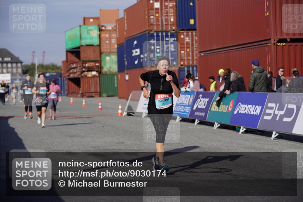 03.10.2025 - Köhlbrandbrückenlauf Michael Burmester http://msf.ph/oto/9030174 03.10.2025 10:35:20 Ziel 2232, 2397, 2755, 2936 meine-sportfotos.de