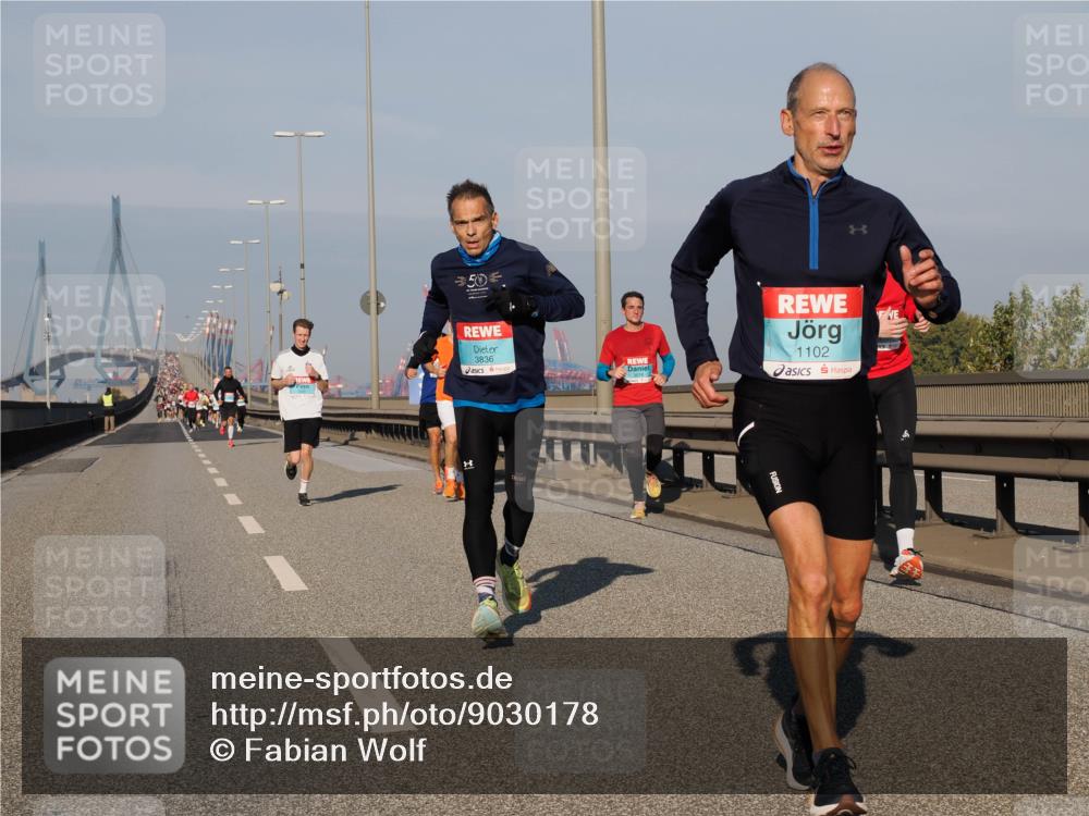 03.10.2025 - Köhlbrandbrückenlauf Fabian Wolf http://msf.ph/oto/9030178 03.10.2025 09:44:48 Position 3 50, 3836, 1102 meine-sportfotos.de