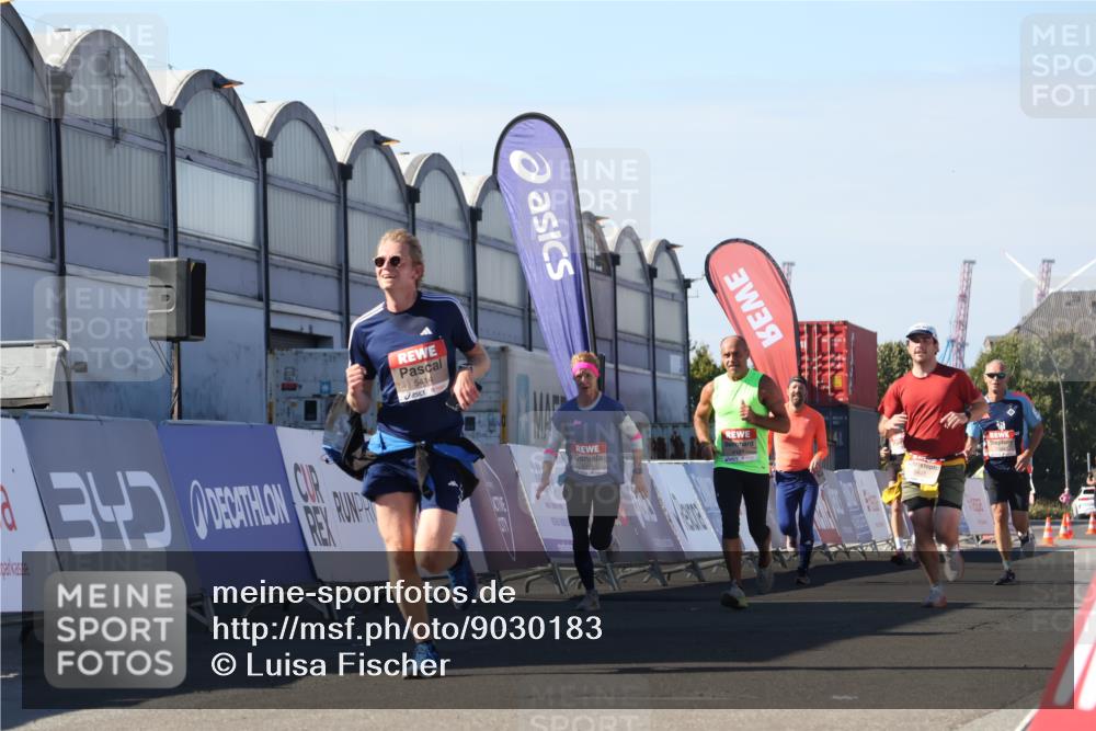 03.10.2025 - Köhlbrandbrückenlauf Luisa Fischer http://msf.ph/oto/9030183 03.10.2025 13:03:49 Ziel 4063, 4274, 4322, 5098, 5414, 5447, 5639, 5799, 6025, 6315, 6341, 6706 meine-sportfotos.de