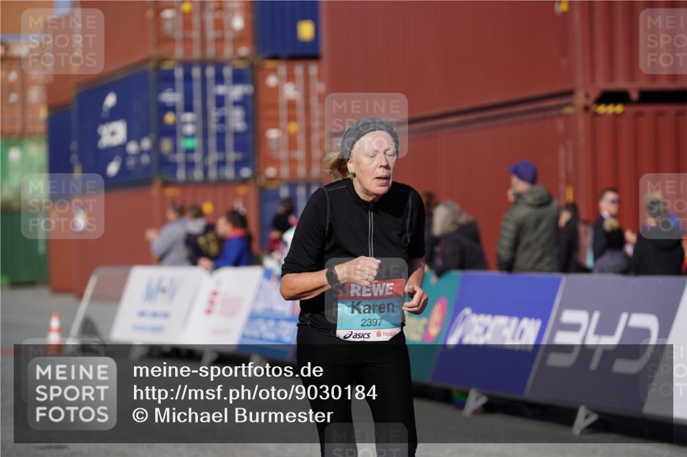 03.10.2025 - Köhlbrandbrückenlauf Michael Burmester http://msf.ph/oto/9030184 03.10.2025 10:35:21 Ziel 2232, 2397, 2755, 2936 meine-sportfotos.de
