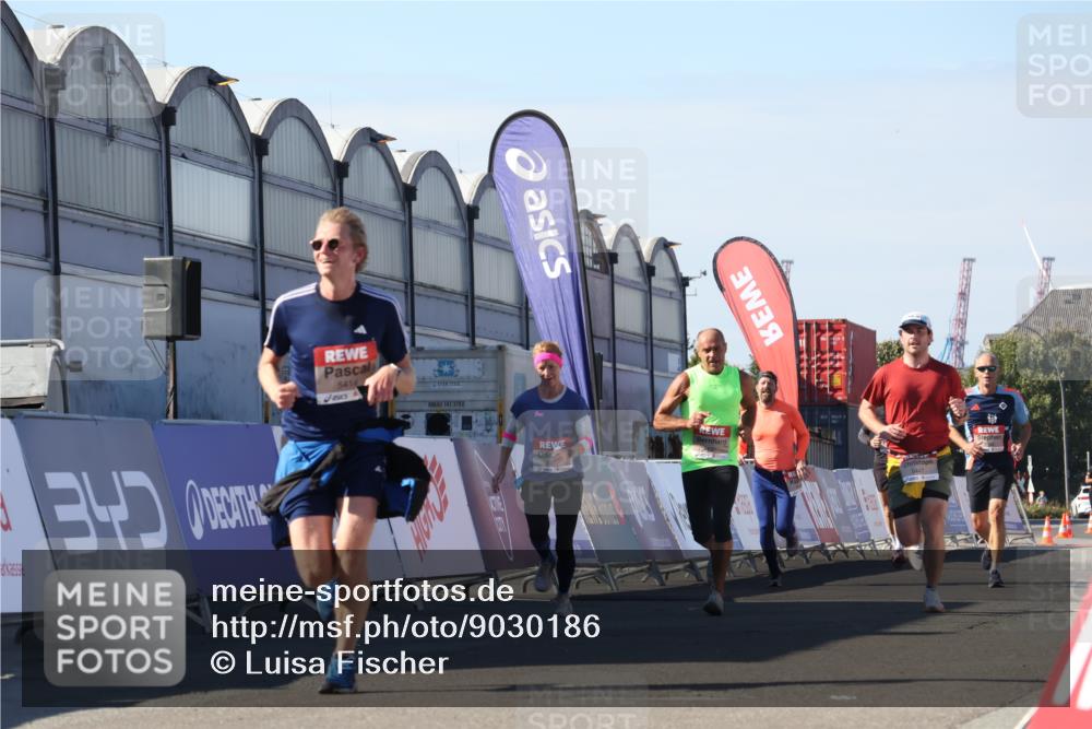 03.10.2025 - Köhlbrandbrückenlauf Luisa Fischer http://msf.ph/oto/9030186 03.10.2025 13:03:50 Ziel 4063, 4127, 4274, 4322, 5098, 5414, 5447, 5639, 5799, 6315, 6341, 6706 meine-sportfotos.de