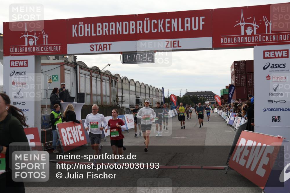 03.10.2025 - Köhlbrandbrückenlauf Julia Fischer http://msf.ph/oto/9030193 03.10.2025 16:10:33 Ziel 7112, 7126, 7217, 7304, 7384, 7385, 7543, 7562, 7648, 7844, 8097, 8153, 8798, 9542, 9652 meine-sportfotos.de