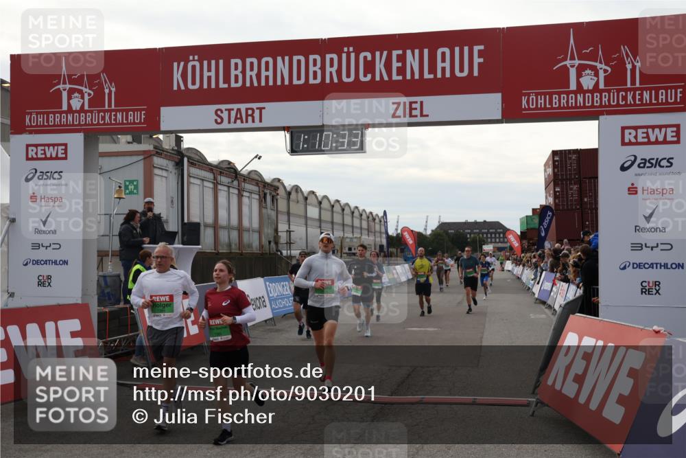03.10.2025 - Köhlbrandbrückenlauf Julia Fischer http://msf.ph/oto/9030201 03.10.2025 16:10:34 Ziel 7112, 7126, 7304, 7384, 7385, 7543, 7552, 7562, 7648, 7844, 8097, 8153, 8798, 8950, 9542, 9652 meine-sportfotos.de