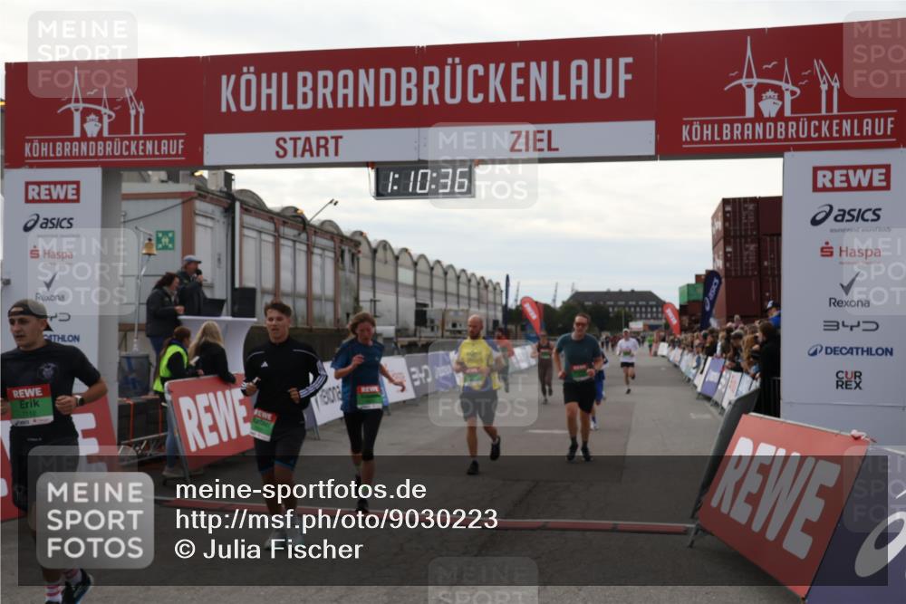 03.10.2025 - Köhlbrandbrückenlauf Julia Fischer http://msf.ph/oto/9030223 03.10.2025 16:10:37 Ziel 7112, 7126, 7384, 7385, 7534, 7543, 7549, 7552, 7562, 7648, 7844, 8153, 8798, 8950, 9652 meine-sportfotos.de