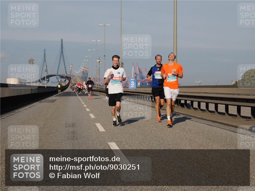 03.10.2025 - Köhlbrandbrückenlauf Fabian Wolf http://msf.ph/oto/9030251 03.10.2025 09:44:51 Position 3 3155, 1423 meine-sportfotos.de