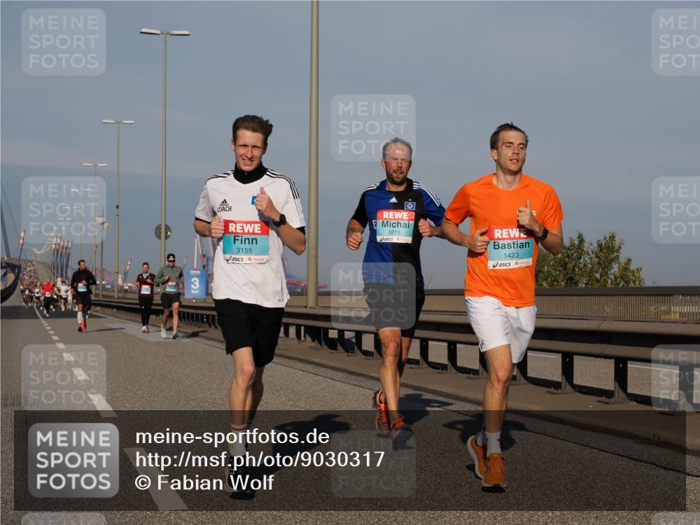 03.10.2025 - Köhlbrandbrückenlauf Fabian Wolf http://msf.ph/oto/9030317 03.10.2025 09:44:52 Position 3 3155, 1215, 1423 meine-sportfotos.de