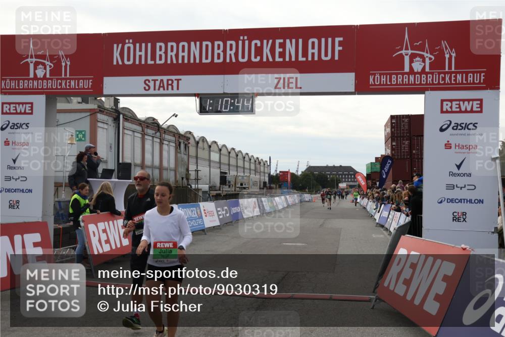 03.10.2025 - Köhlbrandbrückenlauf Julia Fischer http://msf.ph/oto/9030319 03.10.2025 16:10:45 Ziel 7534, 7543, 7549, 7552, 7562, 7844, 8153, 8798, 8950, 9652 meine-sportfotos.de