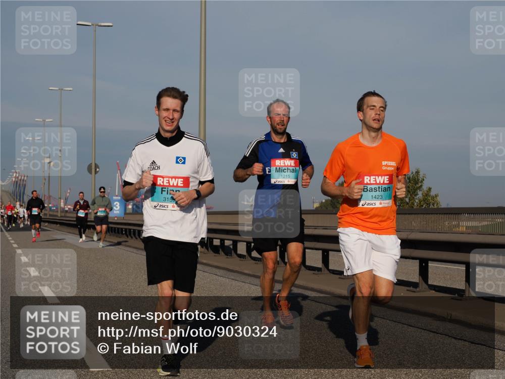 03.10.2025 - Köhlbrandbrückenlauf Fabian Wolf http://msf.ph/oto/9030324 03.10.2025 09:44:53 Position 3 3155, 1215, 1423 meine-sportfotos.de