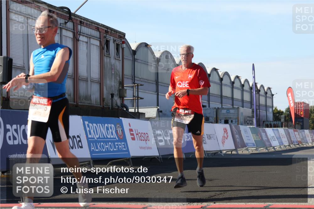 03.10.2025 - Köhlbrandbrückenlauf Luisa Fischer http://msf.ph/oto/9030347 03.10.2025 13:04:04 Ziel 4056, 4127, 4349, 4372, 4480, 5098, 5447, 5721, 5950, 5958, 6315, 6392 meine-sportfotos.de