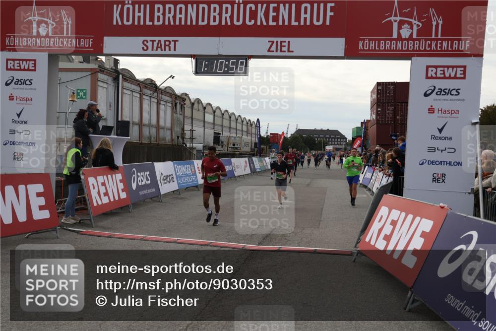 03.10.2025 - Köhlbrandbrückenlauf Julia Fischer http://msf.ph/oto/9030353 03.10.2025 16:10:59 Ziel 7226, 7834, 8775, 8776, 9169, 9201, 9474 meine-sportfotos.de