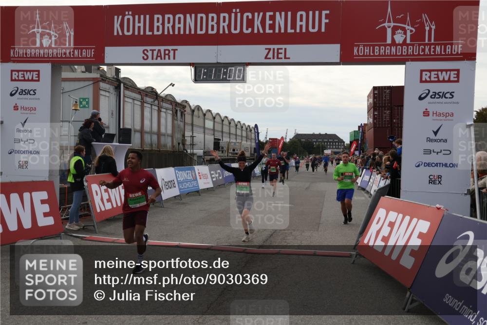 03.10.2025 - Köhlbrandbrückenlauf Julia Fischer http://msf.ph/oto/9030369 03.10.2025 16:11:01 Ziel 7226, 7834, 8775, 8776, 9169, 9201, 9474 meine-sportfotos.de