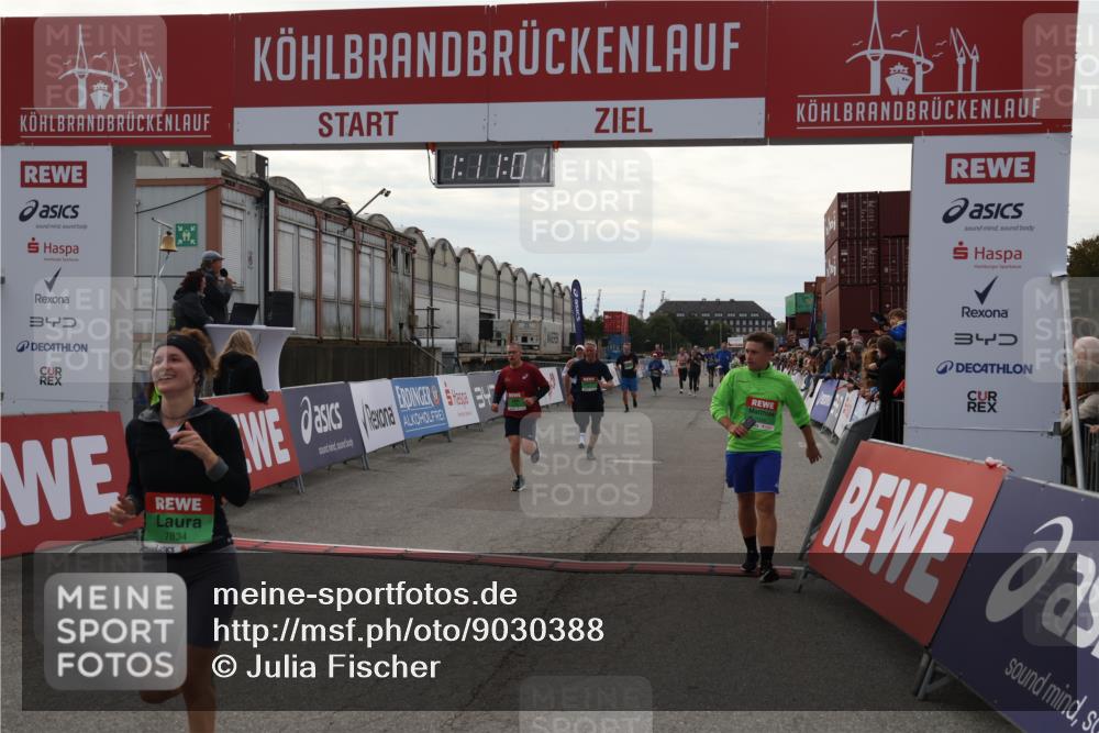 03.10.2025 - Köhlbrandbrückenlauf Julia Fischer http://msf.ph/oto/9030388 03.10.2025 16:11:02 Ziel 7226, 7834, 8220, 8775, 8776, 9169, 9201, 9474 meine-sportfotos.de