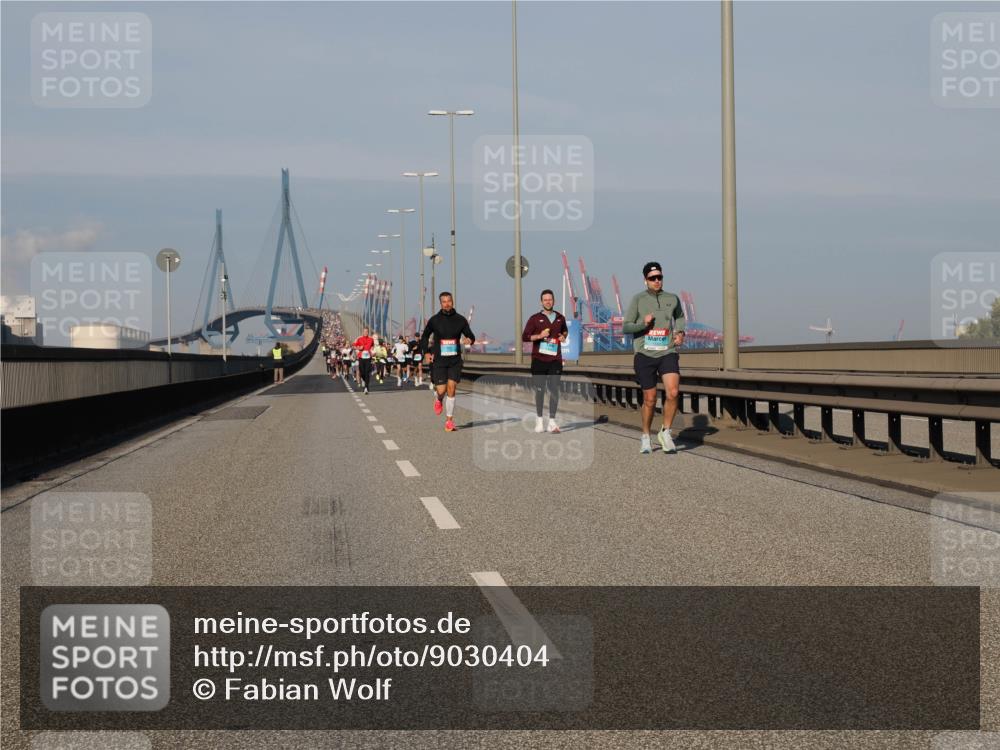 03.10.2025 - Köhlbrandbrückenlauf Fabian Wolf http://msf.ph/oto/9030404 03.10.2025 09:44:56 Position 3  meine-sportfotos.de