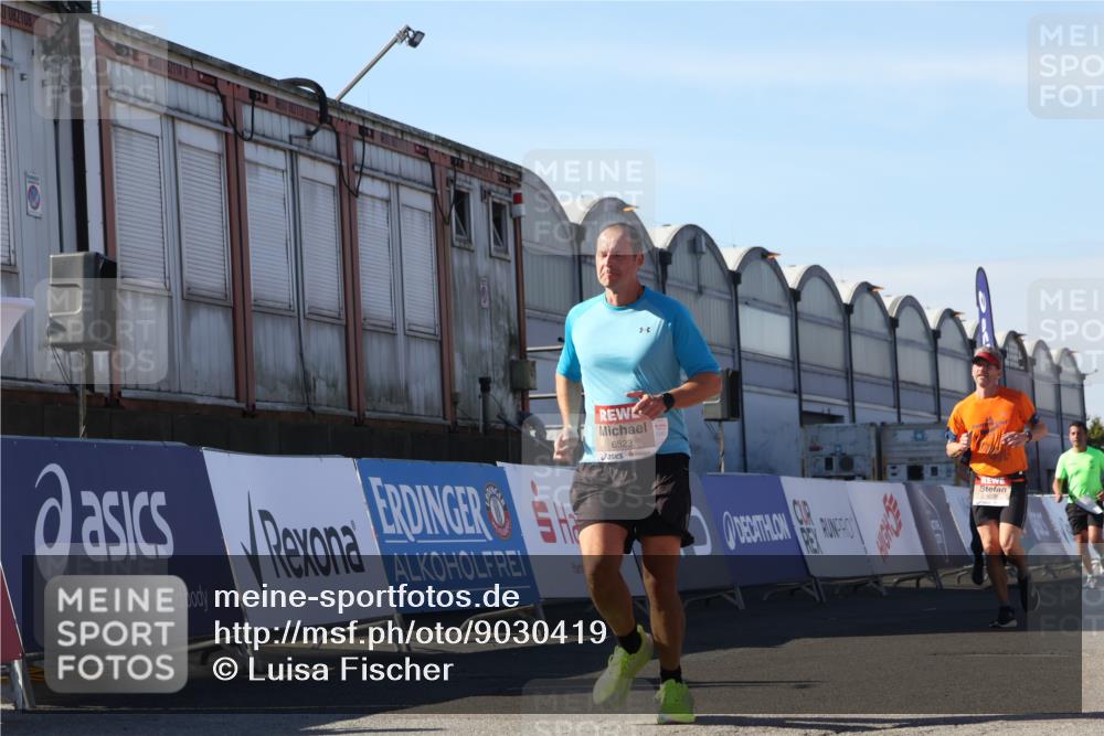 03.10.2025 - Köhlbrandbrückenlauf Luisa Fischer http://msf.ph/oto/9030419 03.10.2025 13:04:13 Ziel 4056, 4372, 4480, 5055, 5721, 6038, 6523, 6724 meine-sportfotos.de