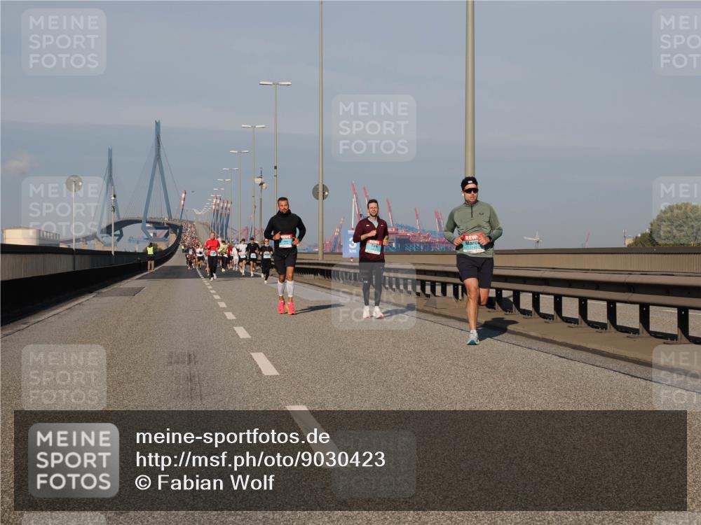 03.10.2025 - Köhlbrandbrückenlauf Fabian Wolf http://msf.ph/oto/9030423 03.10.2025 09:44:57 Position 3 1143 meine-sportfotos.de