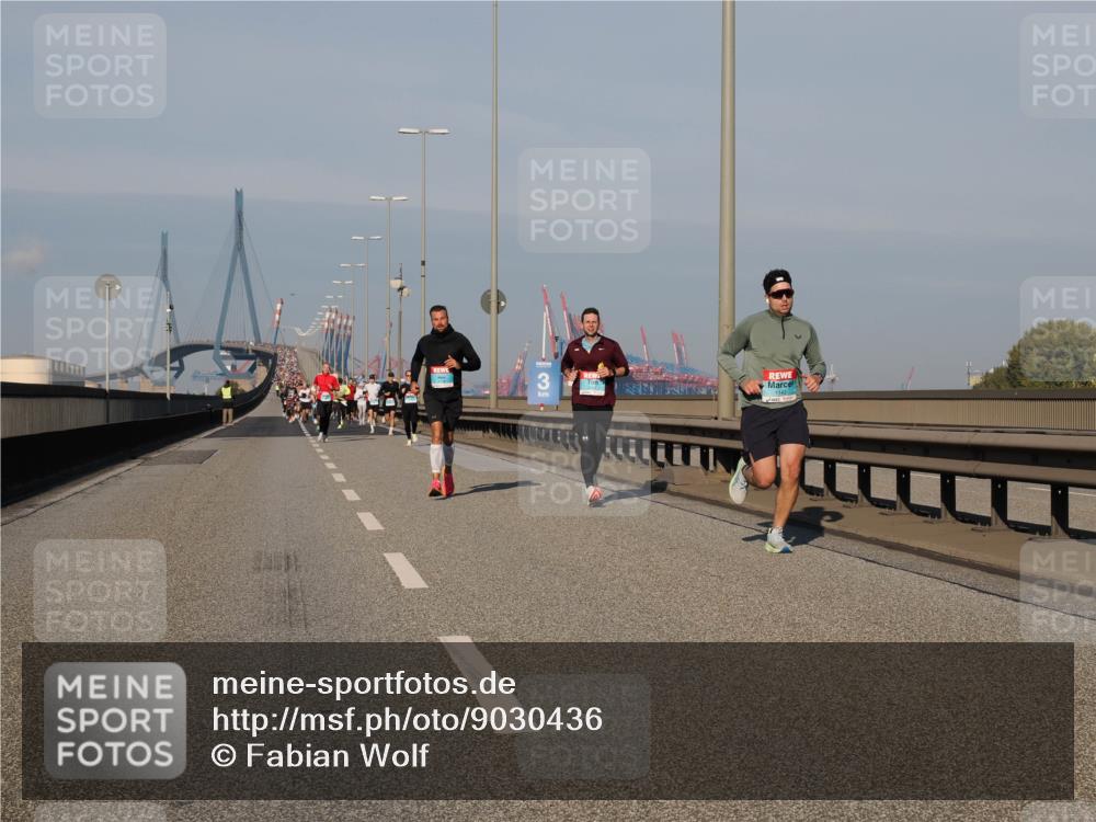 03.10.2025 - Köhlbrandbrückenlauf Fabian Wolf http://msf.ph/oto/9030436 03.10.2025 09:44:58 Position 3 3 meine-sportfotos.de